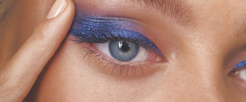 blue eyeshadows