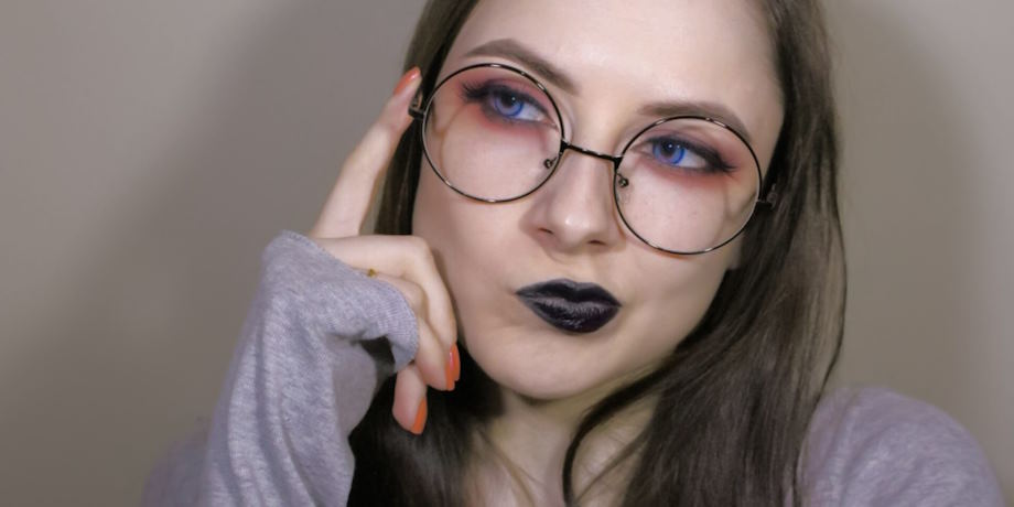 wearing makeup with glasses