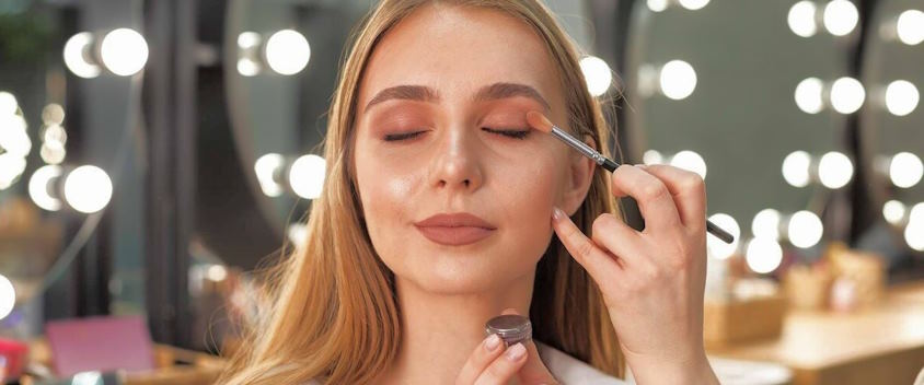 choosing makeup for a Zoom party